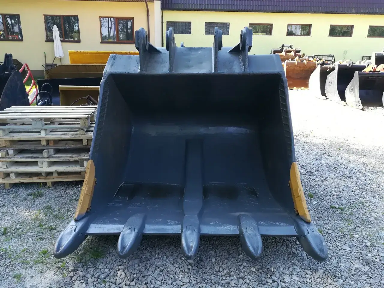 Zdjęcie Jak obliczyć pojemność łyżki koparki: 5 prostych kroków