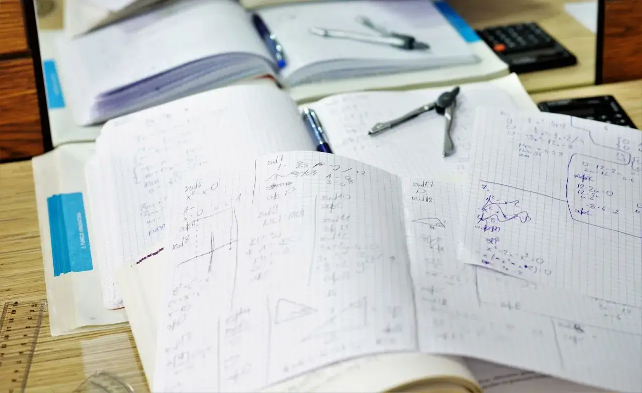 Zdjęcie Co można wnieść na maturę z matematyki? Sprawdź, czego nie zabrać!