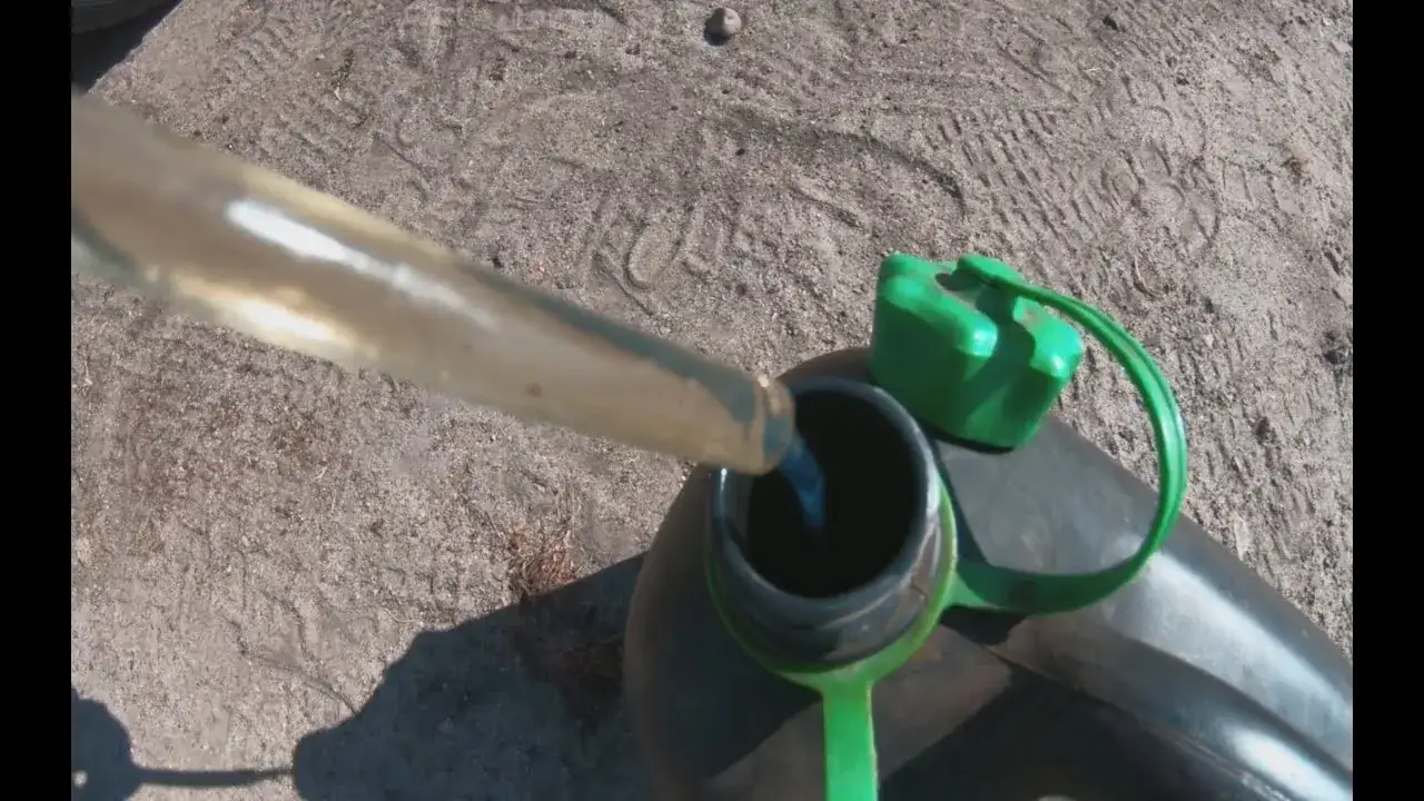 Zdjęcie Jak spuścić paliwo z diesla bezpiecznie i skutecznie w kilku krokach