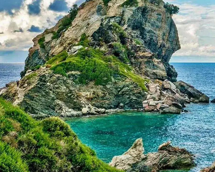 Zdjęcie Mamma Mia jaka wyspa: odkryj piękno Skopelos i jego atrakcje