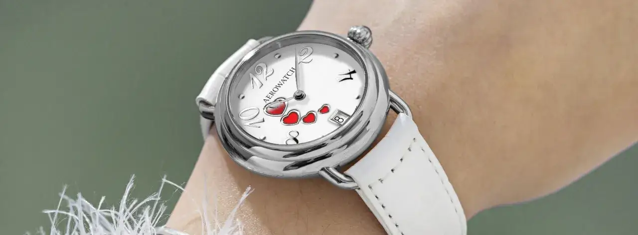 Zdjęcie Zegarek damski na pasku materiałowym – odkryj stylowe modele i ceny