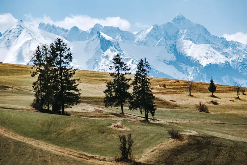Zdjęcie Rzepiska atrakcje: Odkryj najpiękniejsze szlaki i widoki w regionie