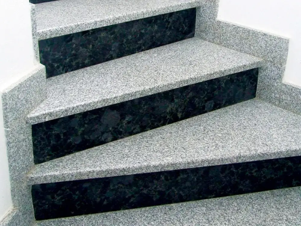Zdjęcie Jak montować schody granitowe - uniknij najczęstszych błędów