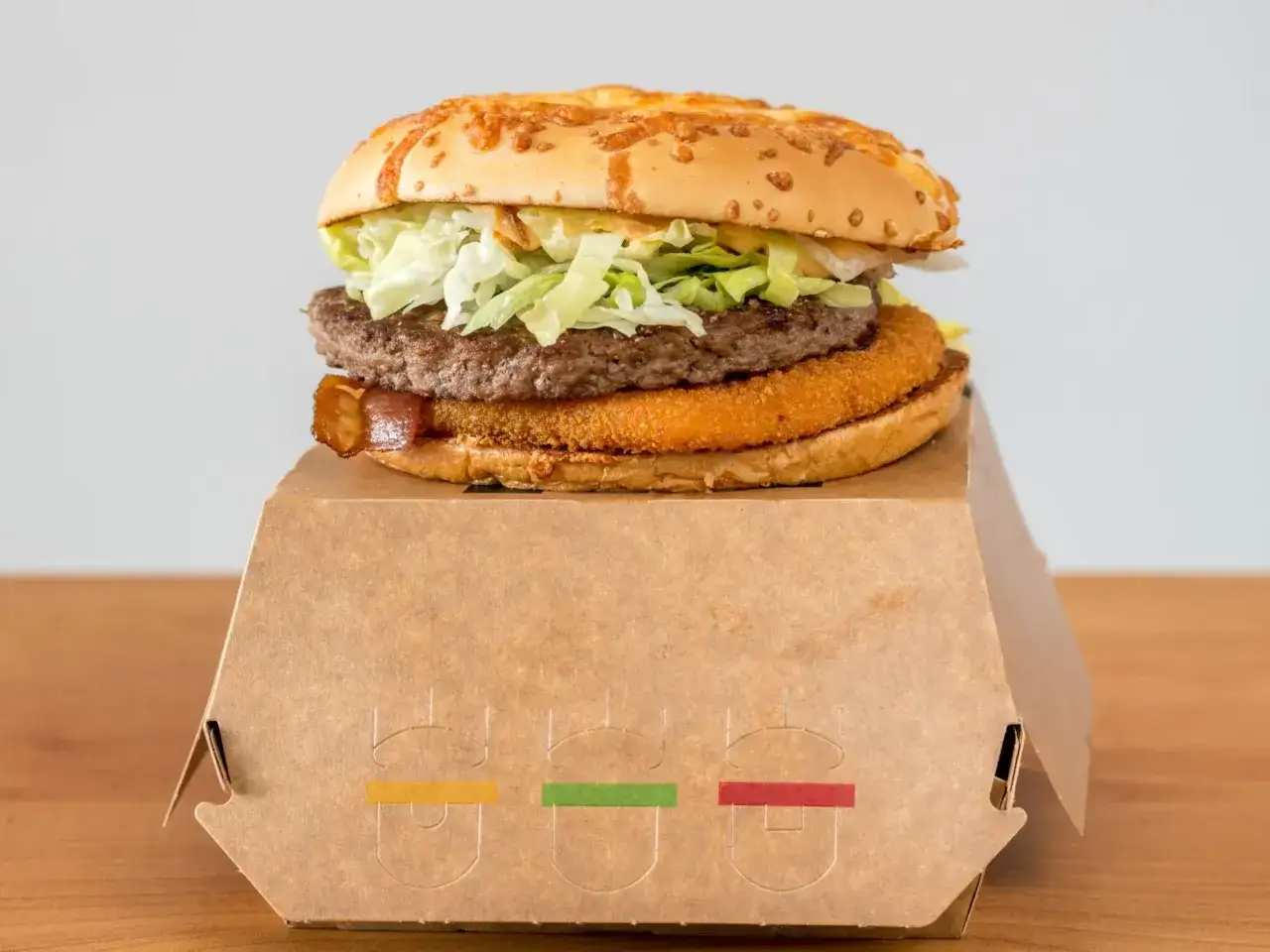 Zdjęcie Kiedy będzie burger drwala? Sprawdź, zanim zniknie z menu