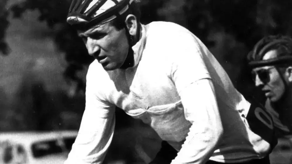 Zdjęcie Gazda Kolarz: Pasja do kolarstwa i tradycji wiejskiej Jana Kowalskiego