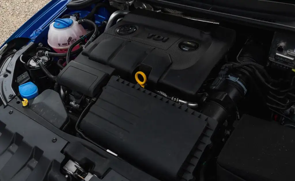 Zdjęcie Jak jeździć dieslem na krótkich odcinkach bez ryzyka uszkodzenia silnika