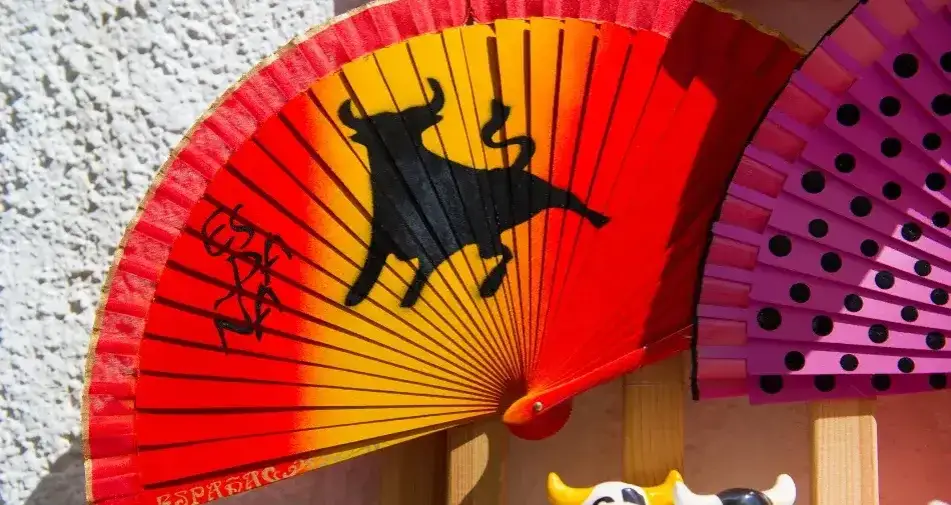 Zdjęcie Najlepsze pamiątki z Hiszpanii, które zachwycą i przyciągną uwagę