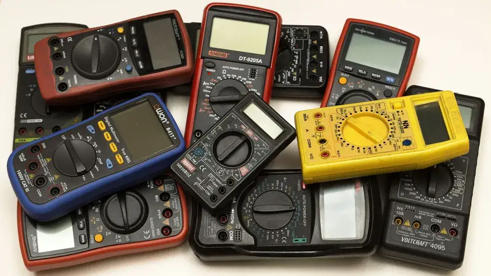 Zdjęcie Jaki multimetr dla amatora - wybierz najlepszy model dla siebie