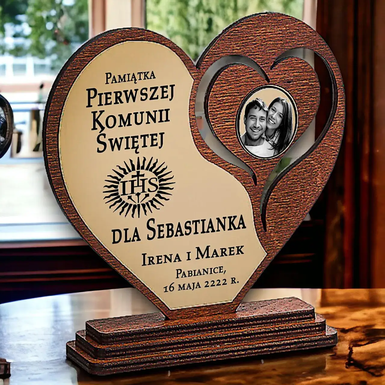 Zdjęcie Co na komunie dla chrzesnicy? Najlepsze pomysły na wyjątkowy prezent