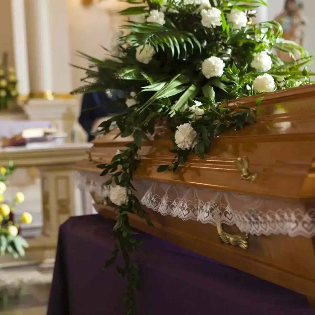 Zdjęcie Ile kosztuje msza pogrzebowa? Sprawdź, co wpływa na ceny w Polsce