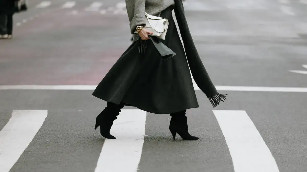 Zdjęcie Eleva tu estilo: faldas de vestir para cada ocasión y silueta