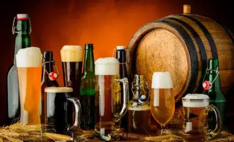 Zdjęcie Czy piwo bezalkoholowe można sprzedać nieletnim? Sprawdź przepisy.