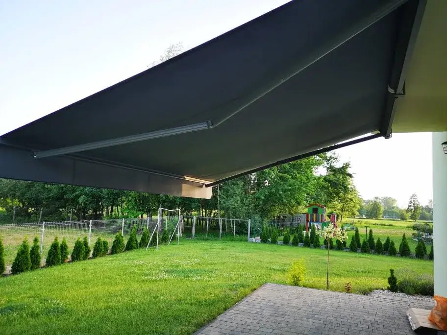 Zdjęcie Jak wyregulować markizę, aby uniknąć problemów z jej działaniem