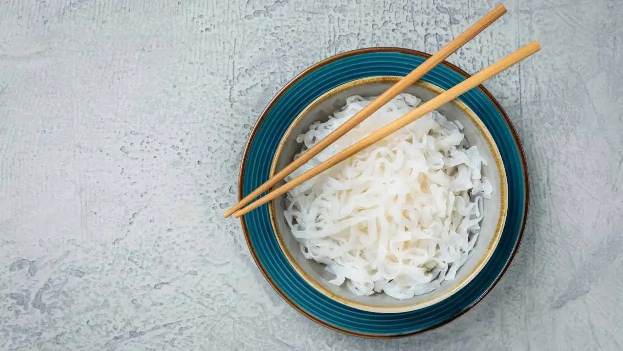 Zdjęcie Makaron konjac z czym jeść – pyszne przepisy i pomysły na dania