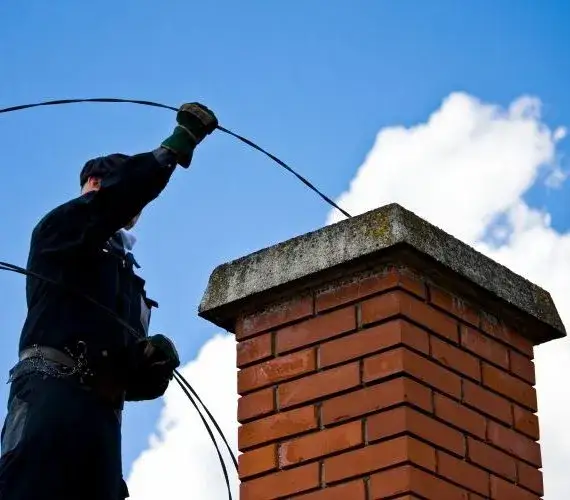 Zdjęcie Ile kosztuje czyszczenie komina? Sprawdź ceny i ważne czynniki