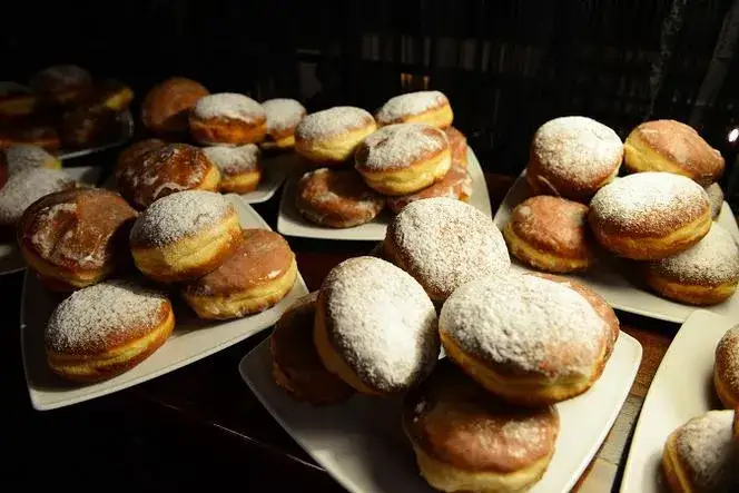 Zdjęcie Gdzie kupić wegańskie pączki? Odkryj najlepsze miejsca i smaki