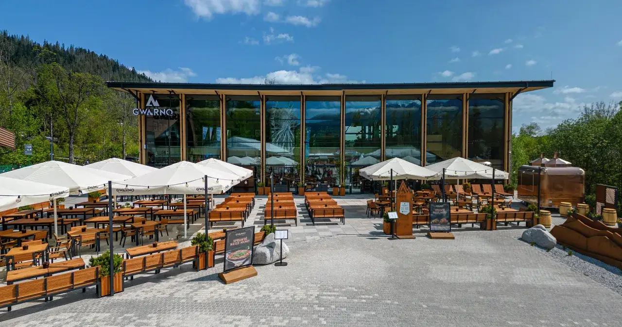 Zdjęcie Gdzie zjeść na Gubałówce? Odkryj najlepsze restauracje z widokiem