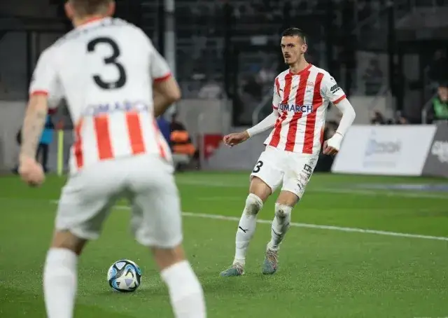 Zdjęcie Zarobki piłkarzy Cracovii: kto zarabia najwięcej i dlaczego?