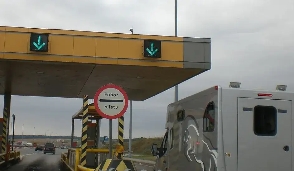 Zdjęcie Czy autostrada A4 Kraków Tarnów jest płatna? Oto co musisz wiedzieć