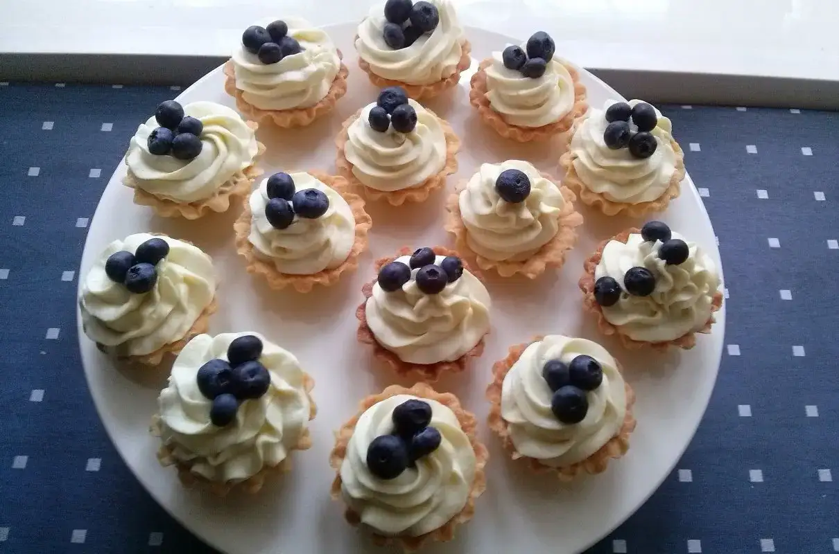 Zdjęcie Czym wypełnić korpusy babeczek? Sprawdzone pomysły na nadzienie