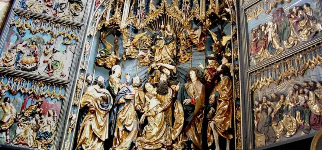 Zdjęcie Gdzie znajduje się ołtarz Wita Stwosza? Odkryj jego tajemnice w Krakowie