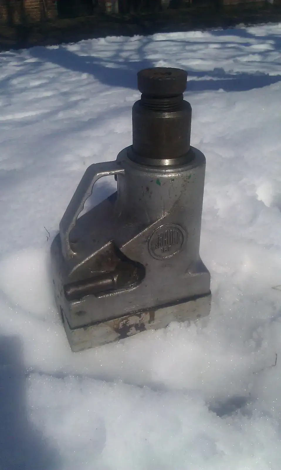 Zdjęcie Jak odpowietrzyć lewarek hydrauliczny, aby uniknąć problemów z działaniem