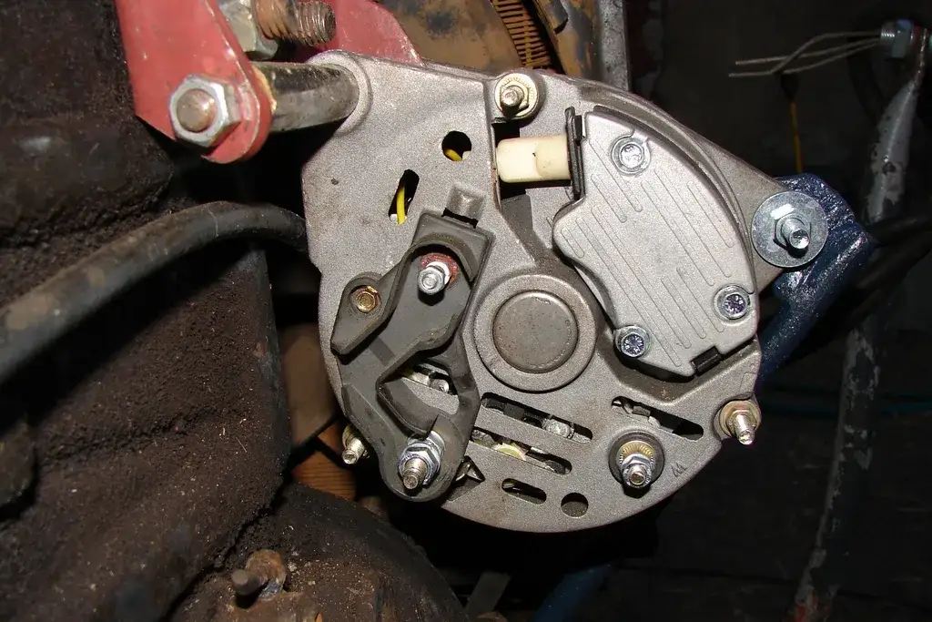 Zdjęcie Jak podłączyć alternator C 360 - krok po kroku bez błędów