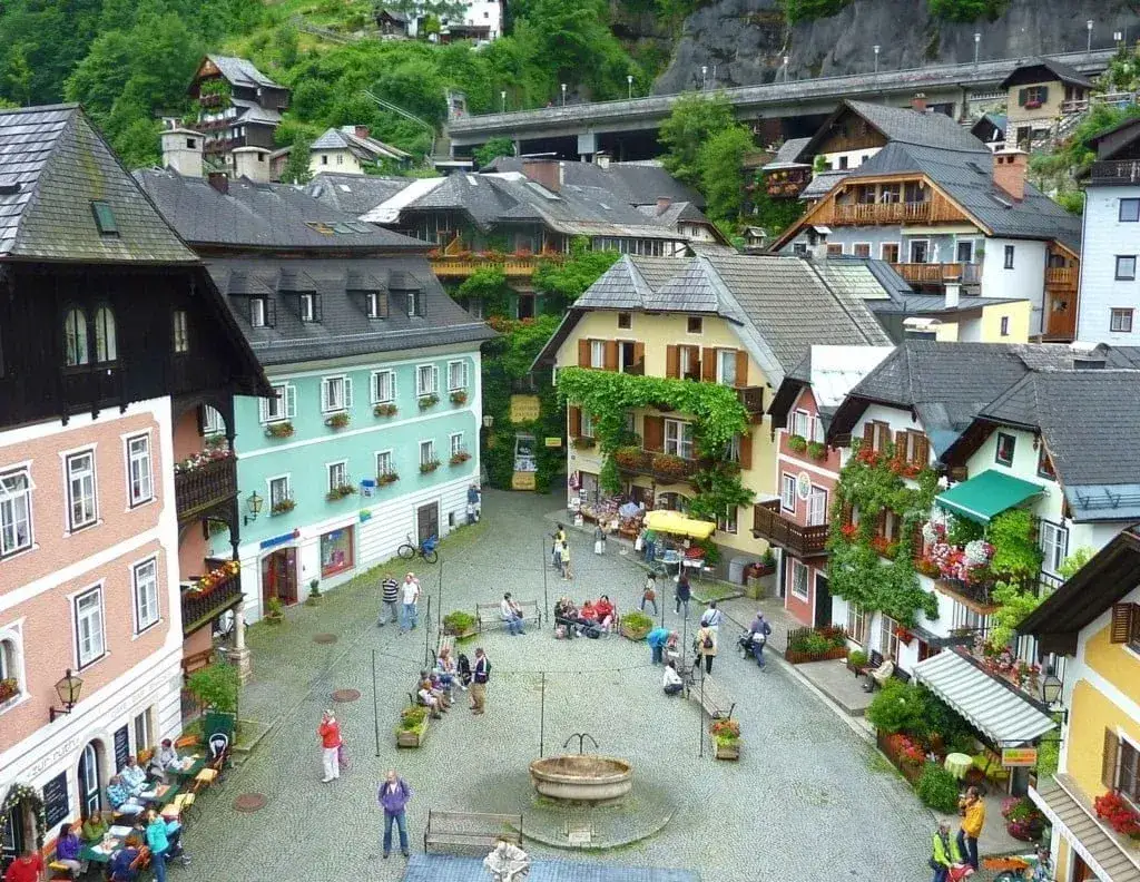 Zdjęcie Jezioro Halsztackie: Tajemnice, atrakcje i niezwykłe widoki w Austrii