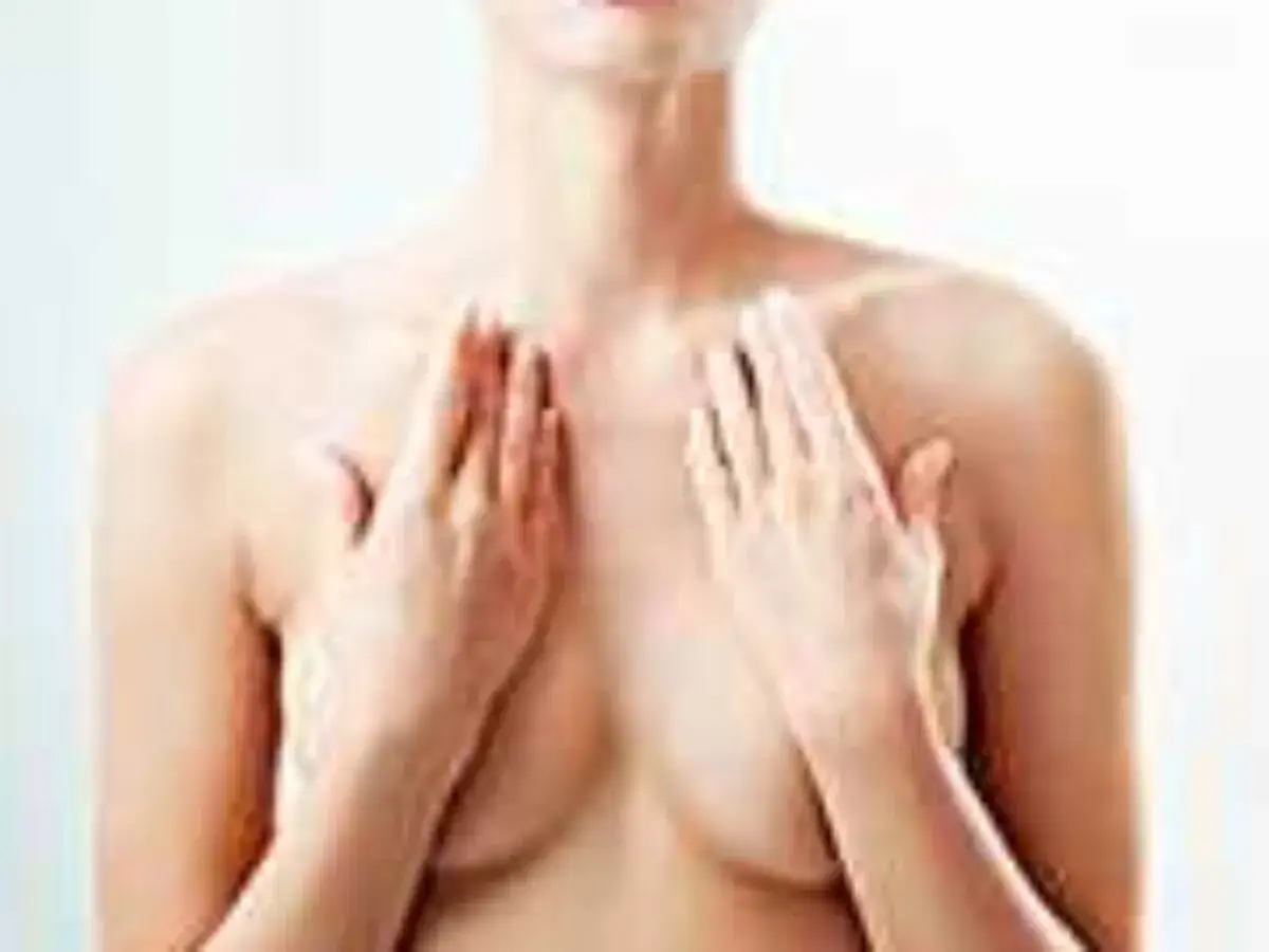 Zdjęcie Gdzie wykonać zmniejszenie biustu na NFZ? Sprawdź dostępne placówki