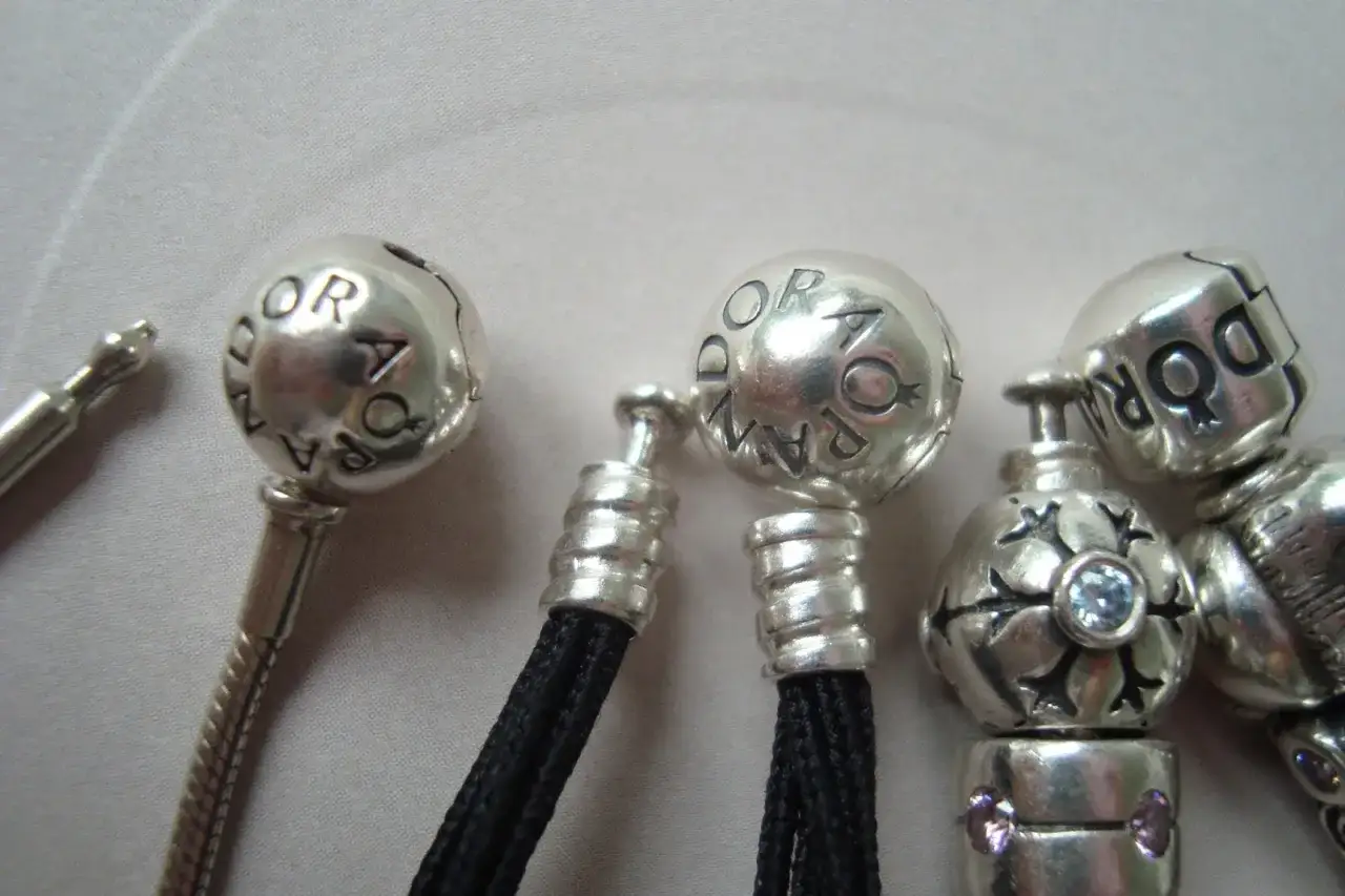 Zdjęcie Czy bransoletki Pandora się rozciągają? Oto co musisz wiedzieć