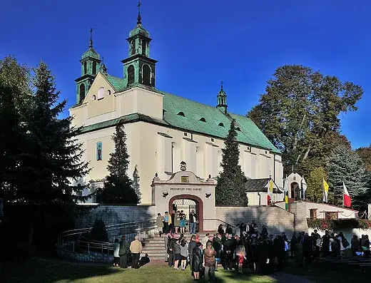 Zdjęcie Żarki sanktuarium: historia, znaczenie i informacje dla pielgrzymów