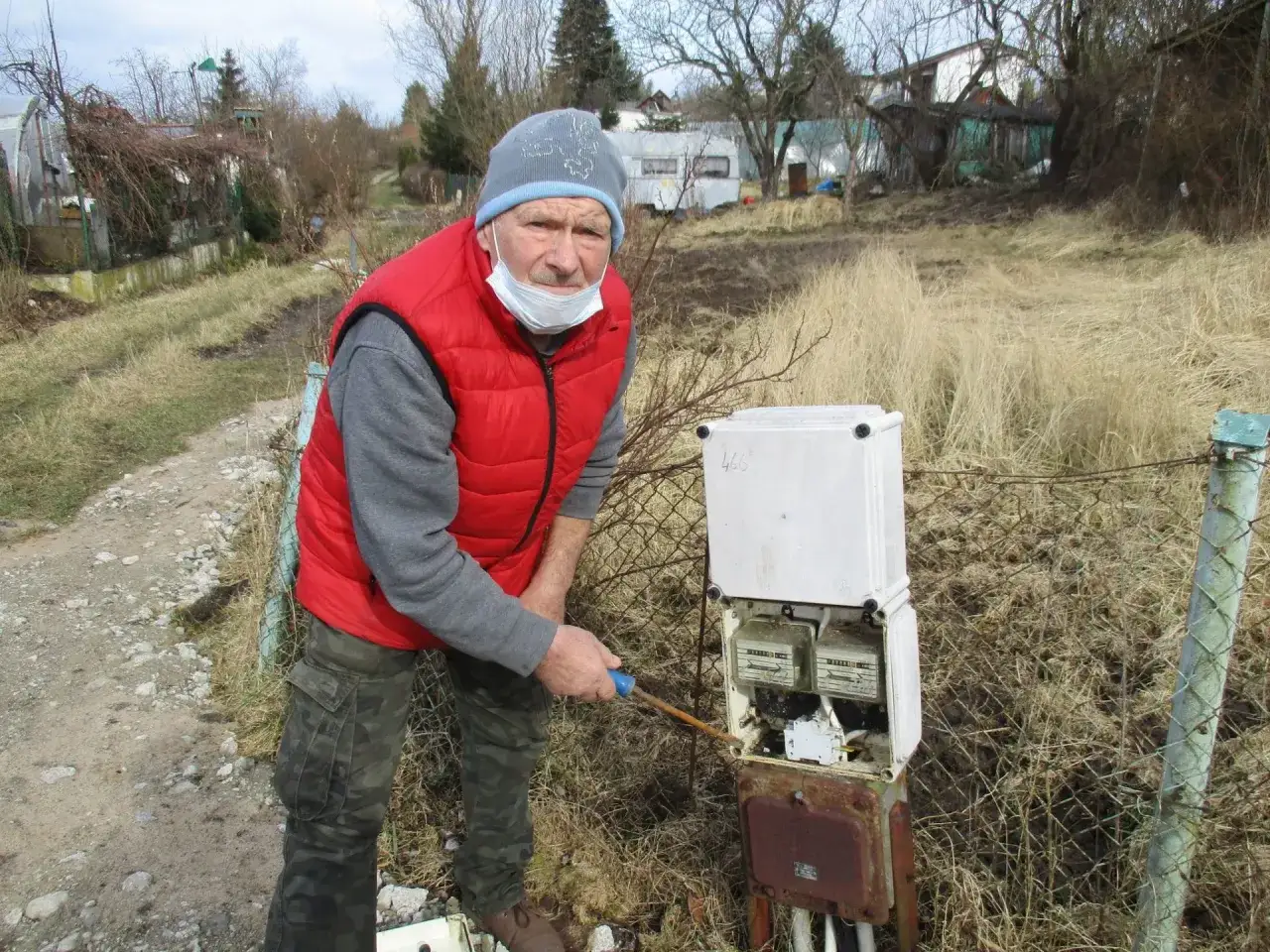 Zdjęcie Ile kosztuje prąd na działce rekreacyjnej? Sprawdź wysokie wydatki!