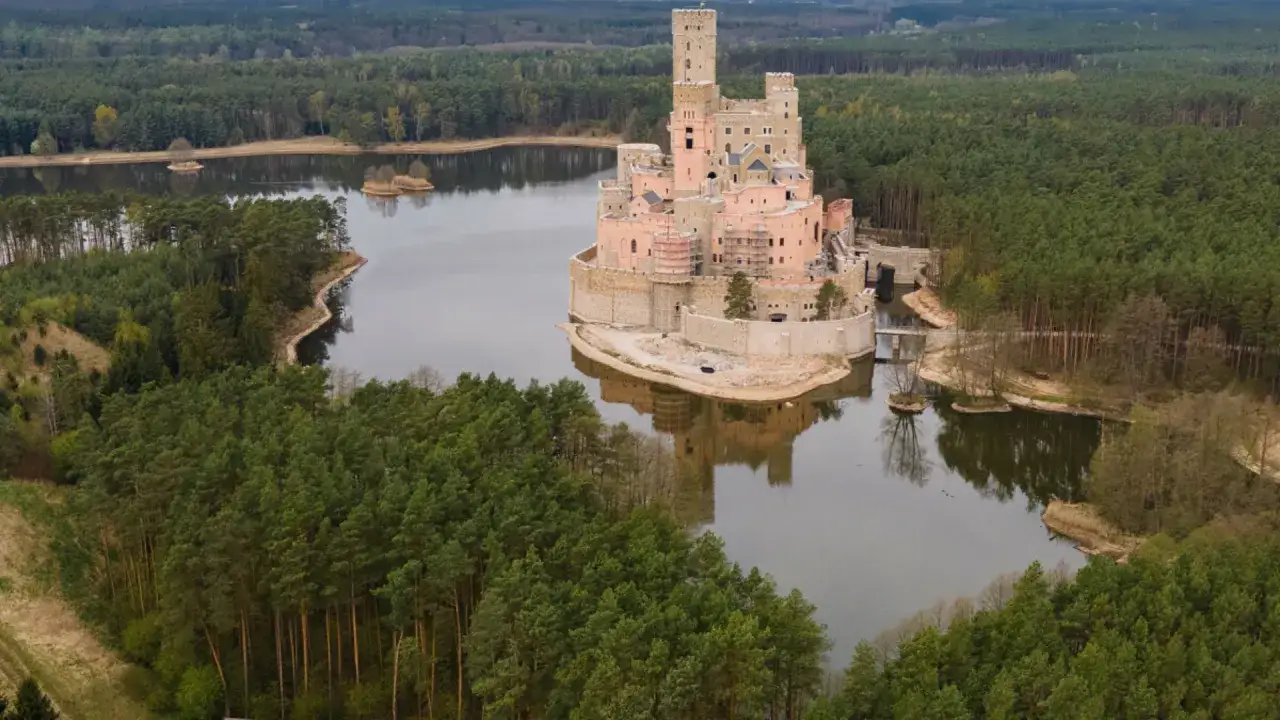 Zdjęcie Zamki w Wielkopolsce: Odkryj fascynującą historię i atrakcje turystyczne
