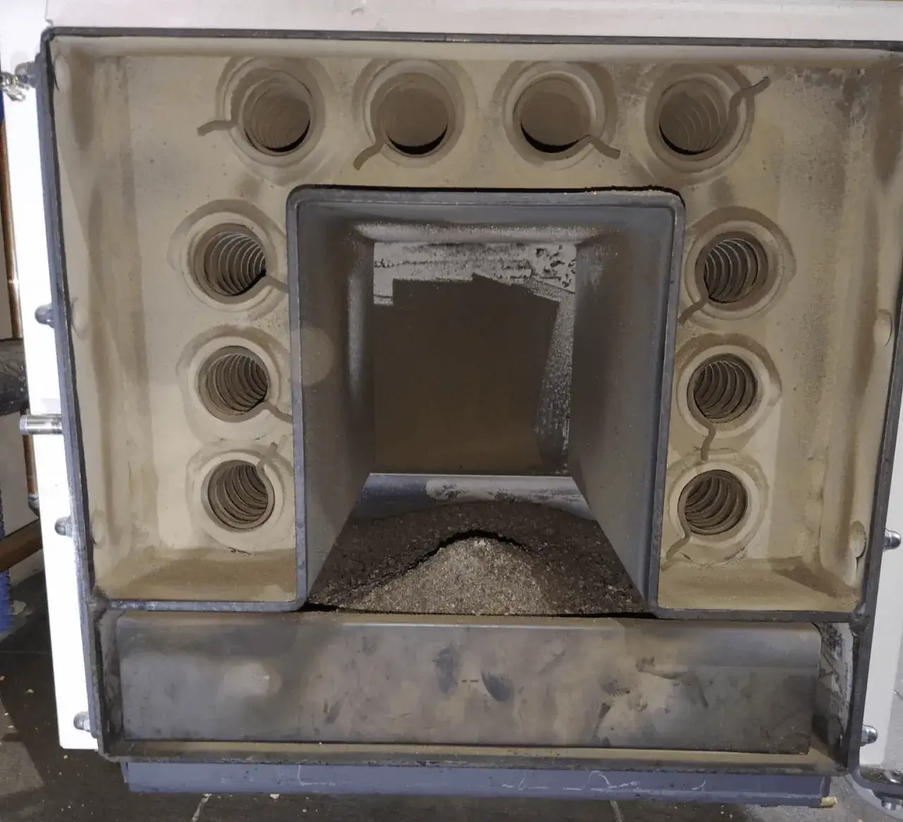 Zdjęcie Jak ustawić piec na pellet – porady z forum i rozwiązania częstych problemów