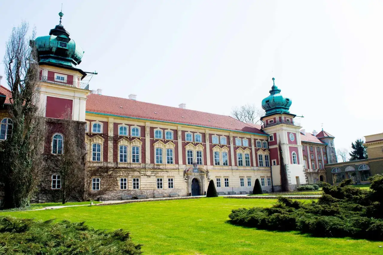 Zdjęcie Ciekawostki o zamku w Łańcucie, które zaskoczą każdego miłośnika historii