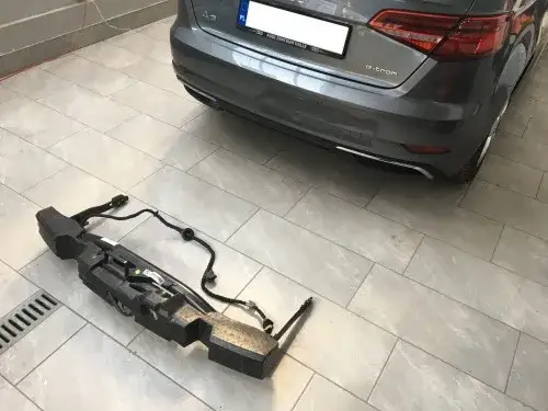 Zdjęcie Gdzie jest zaczep do holowania Audi A3? Odkryj jego lokalizację i dostępność