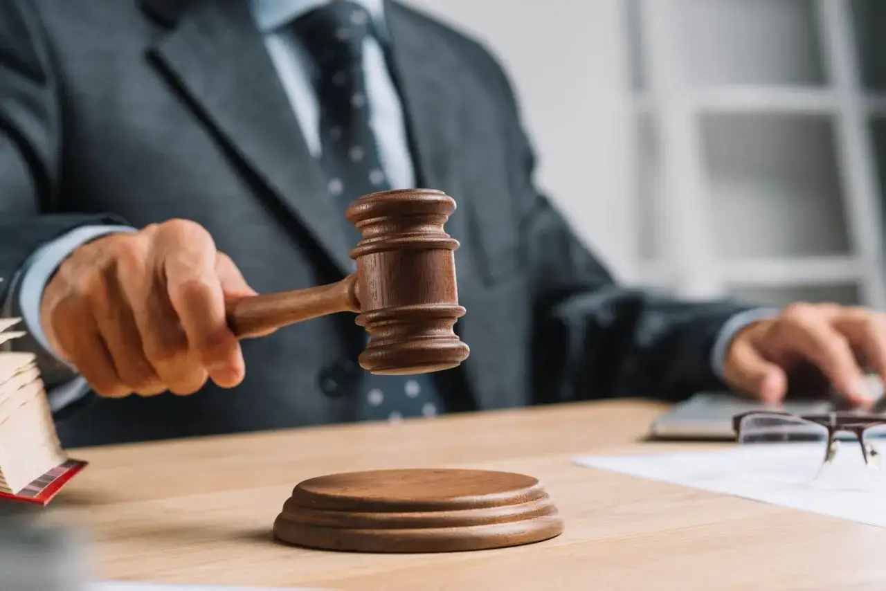 Zdjęcie Ile kosztuje złożenie apelacji w sądzie? Sprawdź, by uniknąć wysokich opłat