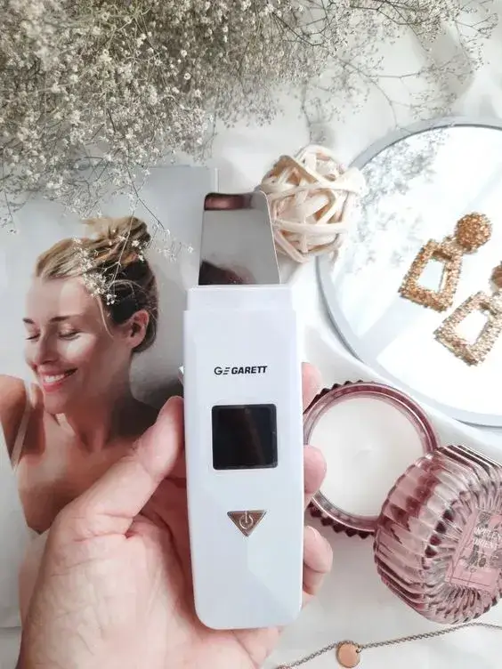 Zdjęcie Jakie ampułki do peelingu kawitacyjnego poprawią Twoją skórę?