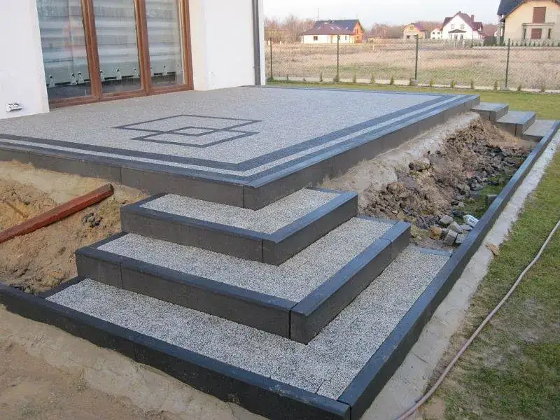 Zdjęcie Idealna kostka brukowa na taras: jak wybrać trwały i piękny materiał