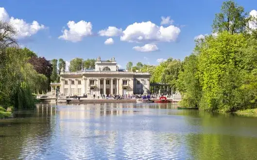 Zdjęcie Łazienki Królewskie - sprawdź godziny otwarcia i uniknij rozczarowania