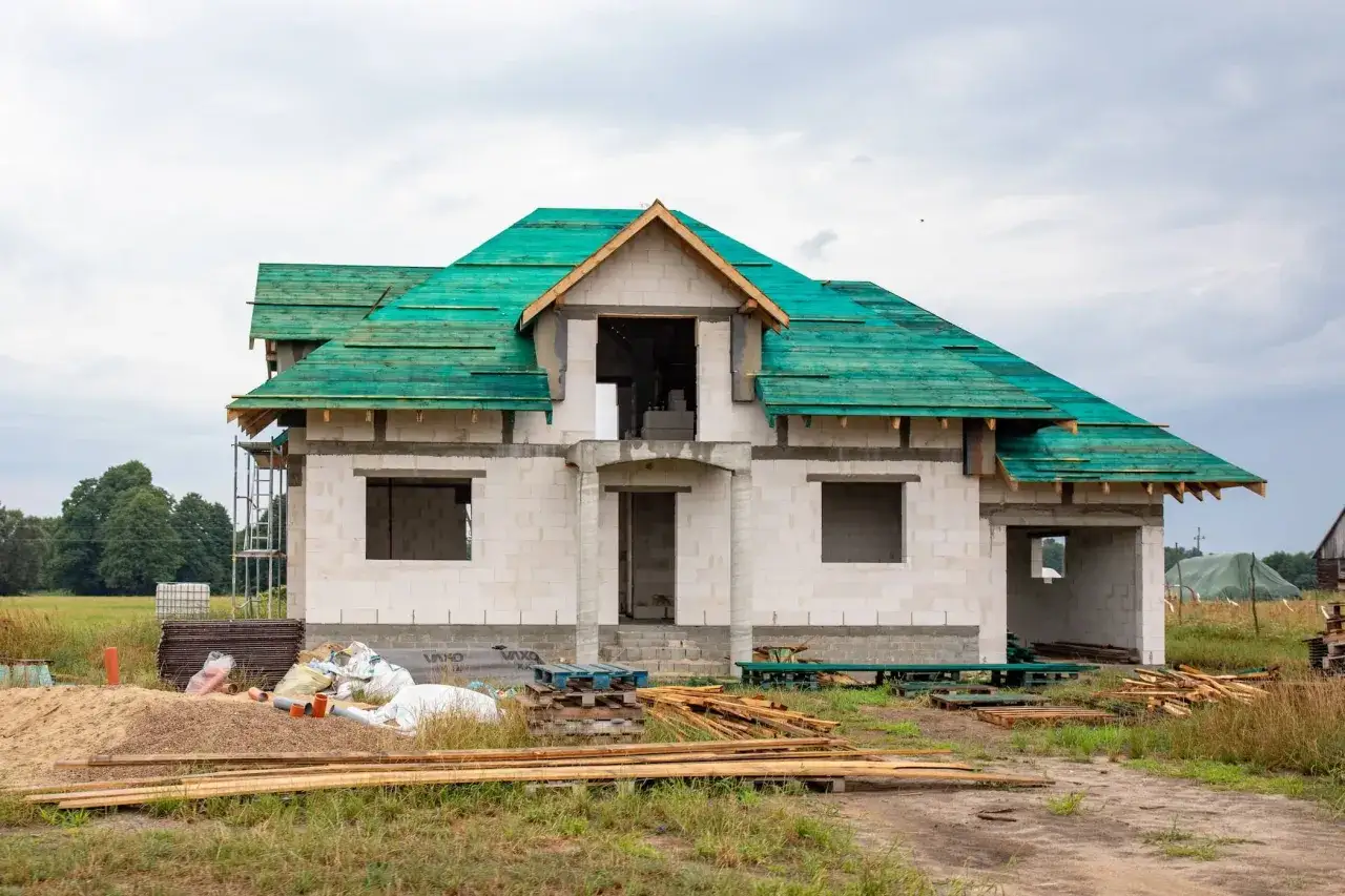 Zdjęcie Dom parterowy 80m2: Ile kosztuje budowa? Poznaj ceny 2025