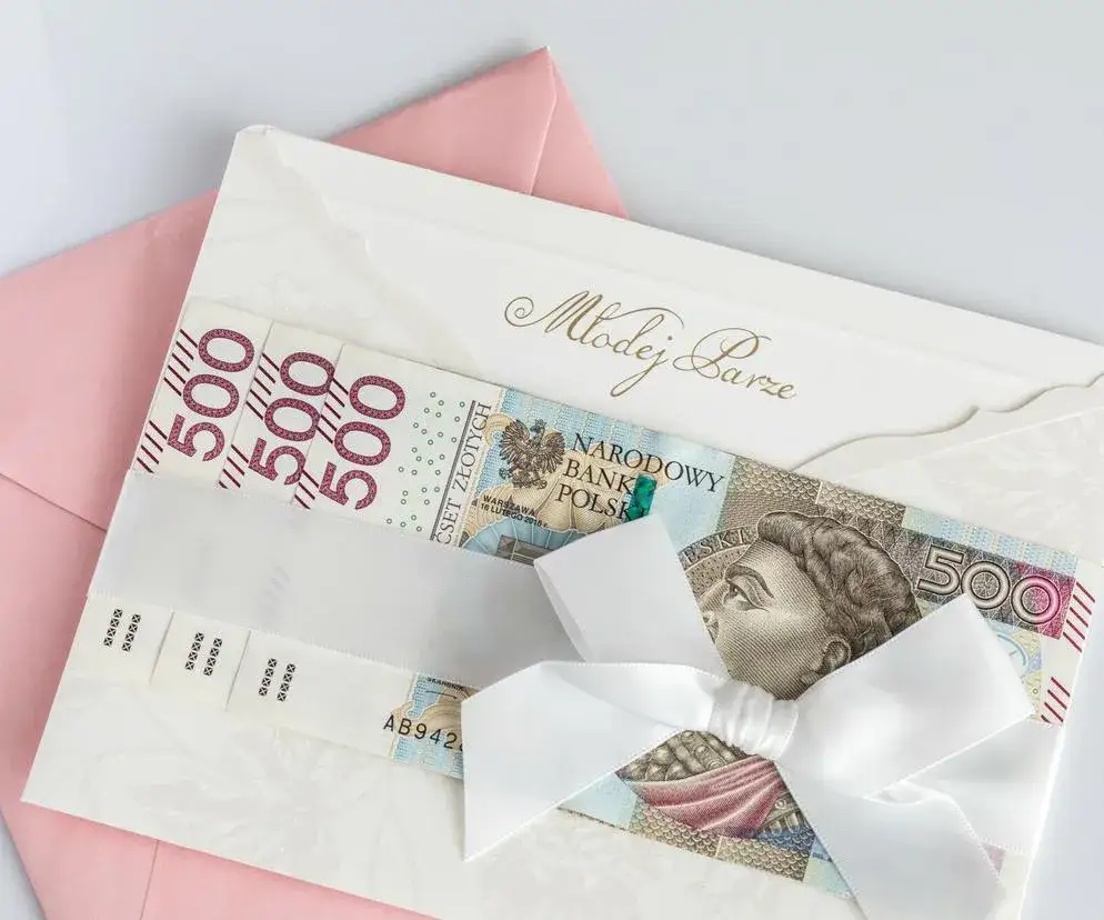Zdjęcie Ile dać na parapetówkę? Odpowiednie kwoty w zależności od relacji