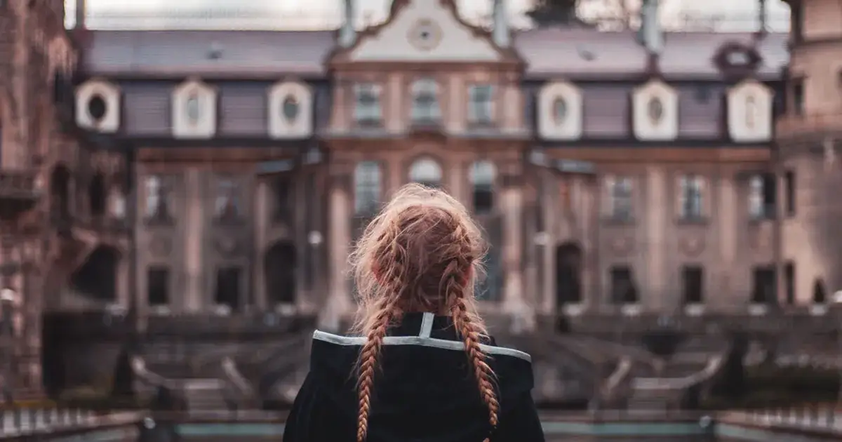 Zdjęcie Pałac w Rybokartach: Historia, architektura i tajemnice zabytku