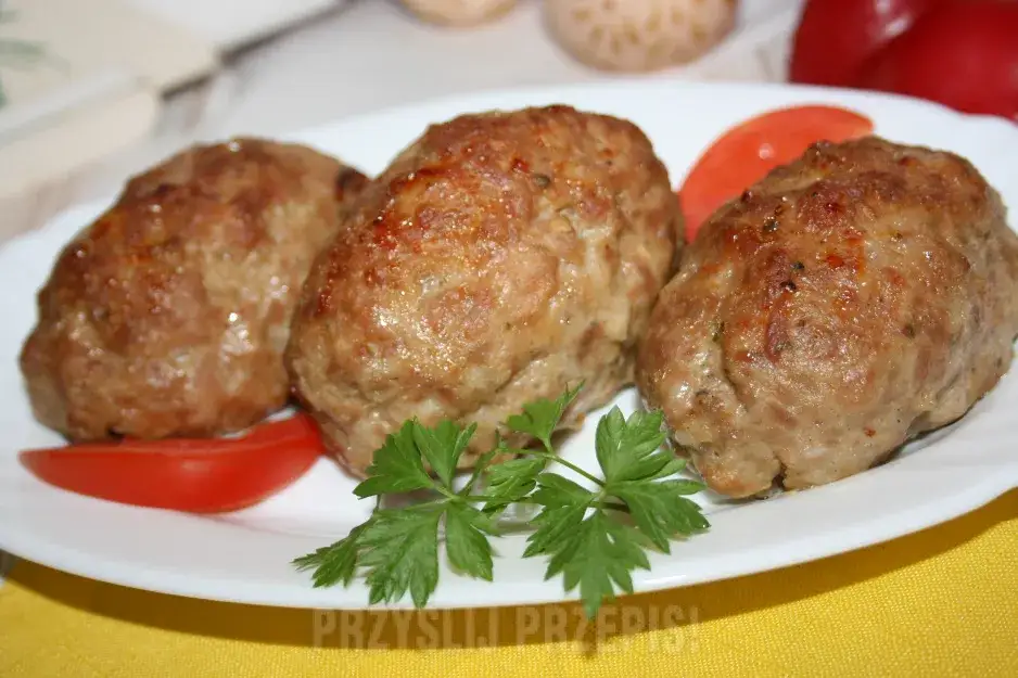 Zdjęcie Jak zrobić zrazy wieprzowe, aby zachwycić rodzinę smakiem i prostotą