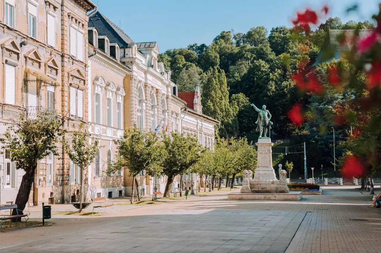 Zdjęcie Najlepsze atrakcje w Miszkolcu, które musisz zobaczyć podczas wizyty