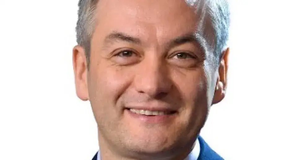 Zdjęcie Ile lat ma Robert Biedroń? Zaskakujące fakty o jego życiu