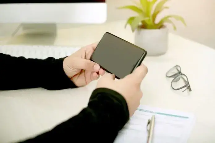 Zdjęcie Jak zwiększyć zasięg Bluetooth w telefonie i uniknąć problemów z łącznością