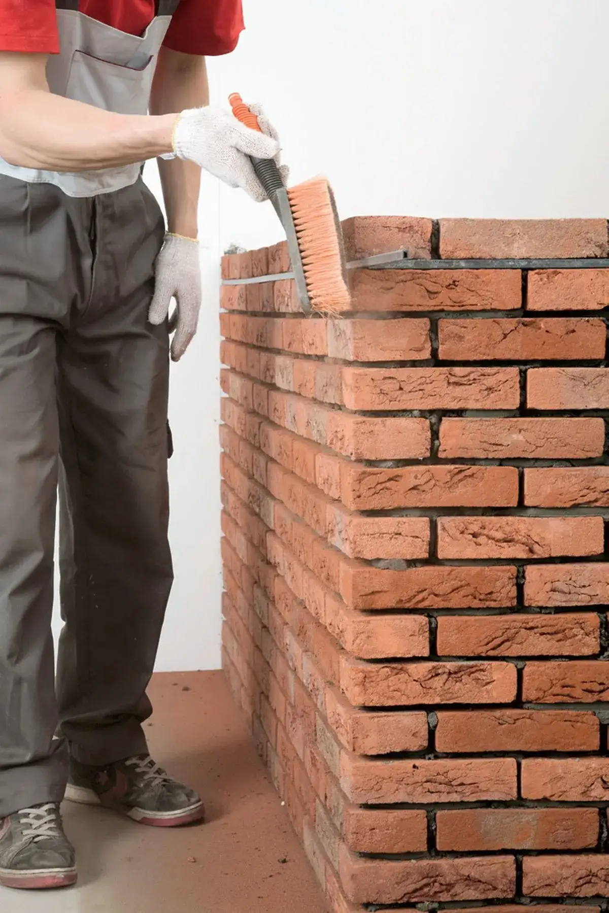 Zdjęcie Murowanie z cegły: jak wybrać odpowiednią zaprawę murarską?