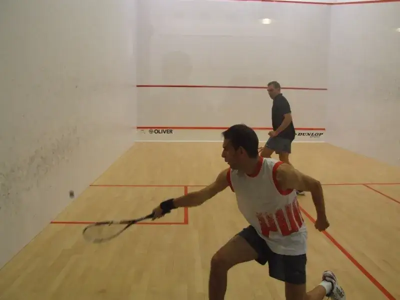 Zdjęcie U Przewoźnika squash – dostępne korty, rezerwacje i dodatkowe usługi