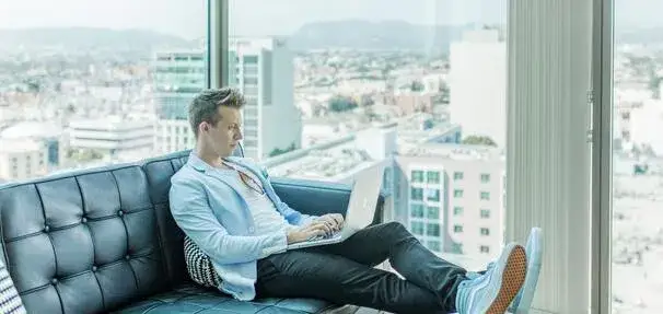 Zdjęcie Doradca inwestycyjny: Czy warto zaufać profesjonaliście czy stracić pieniądze?